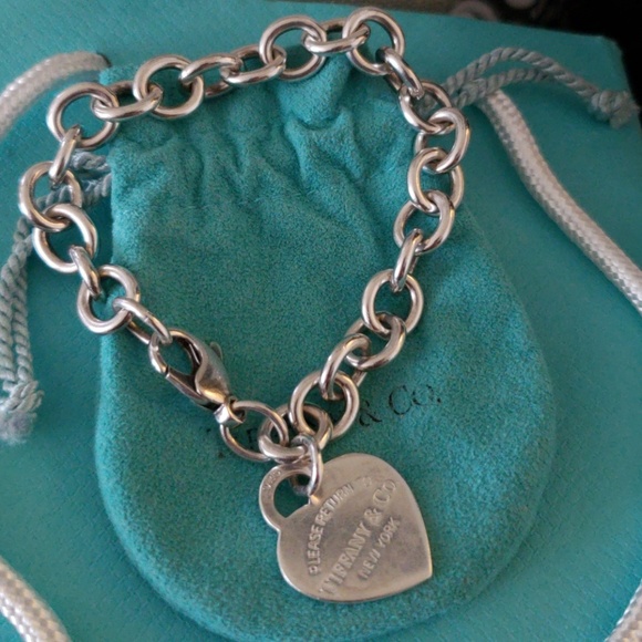 Tiffany & Co. Jewelry - Authentic TIFFANY & Co Toggle Heart Bracelet